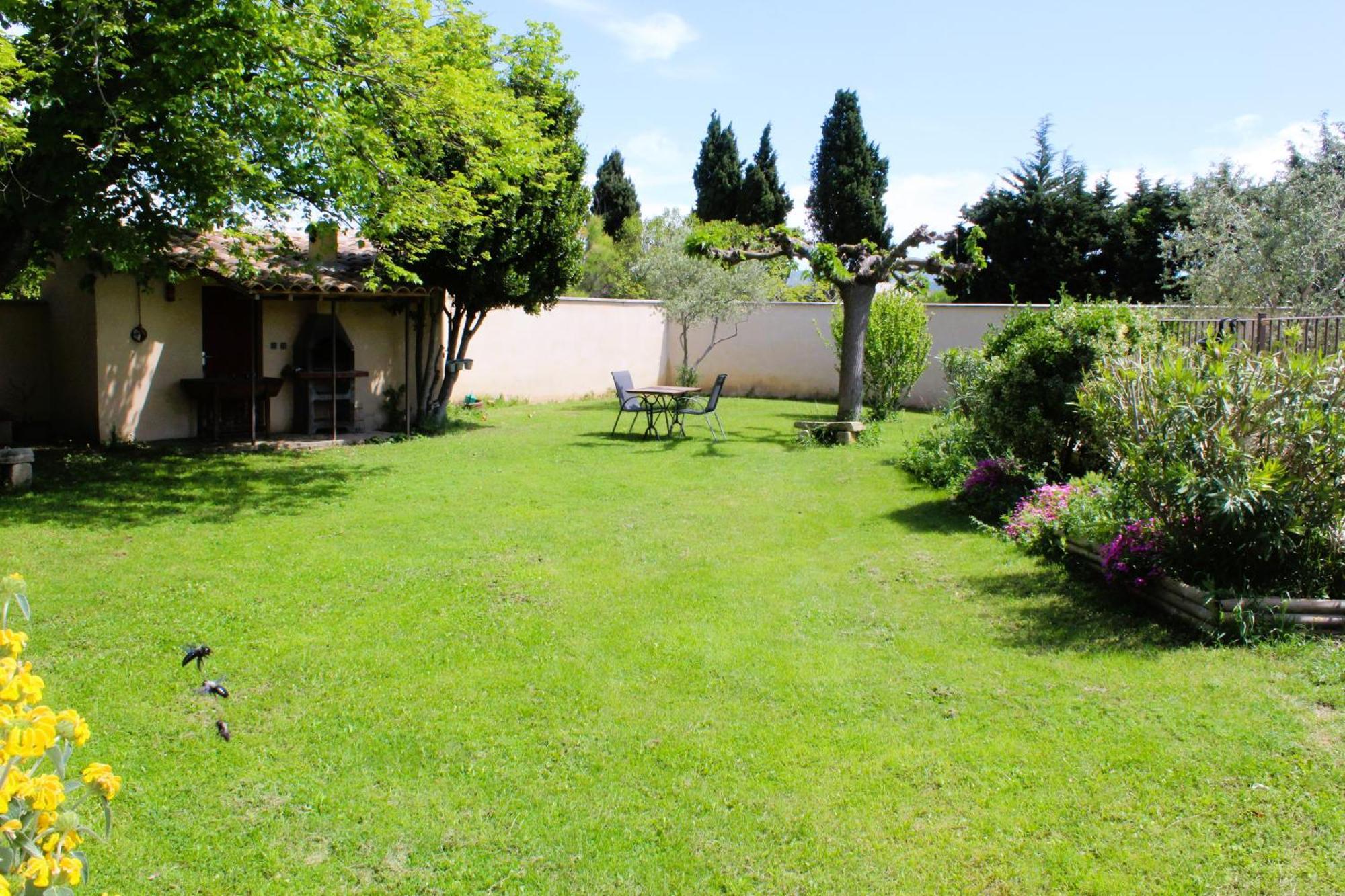 Mas La Gentille ,,, A La Campagne , Beautiful Outdoor , Swimming Pool , Pool House , Nice Green Garden , Bbq ,,, Only For You , Pour Passer Un Sejour Inoubliable แปร์นส์-เลส์-ฟงแตนส์ ภายนอก รูปภาพ